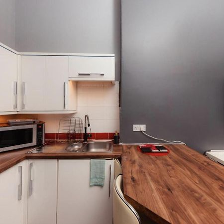 Warm Apartment By Holyrood Palace! Edinburgh Eksteriør bilde